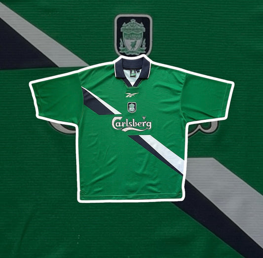 Liverpool 1999-00 Away