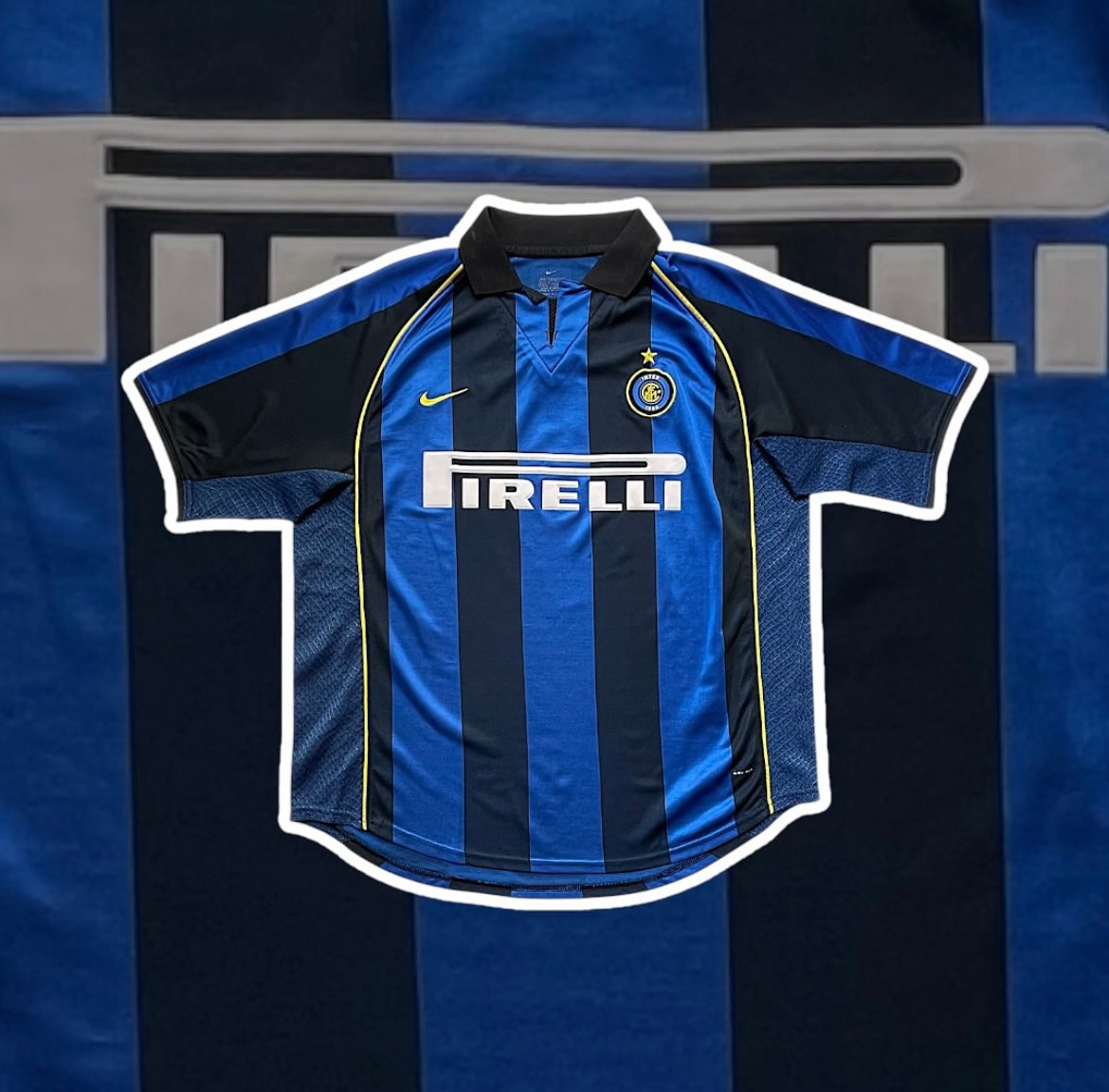 Inter Milan 2001-02 Home / R9