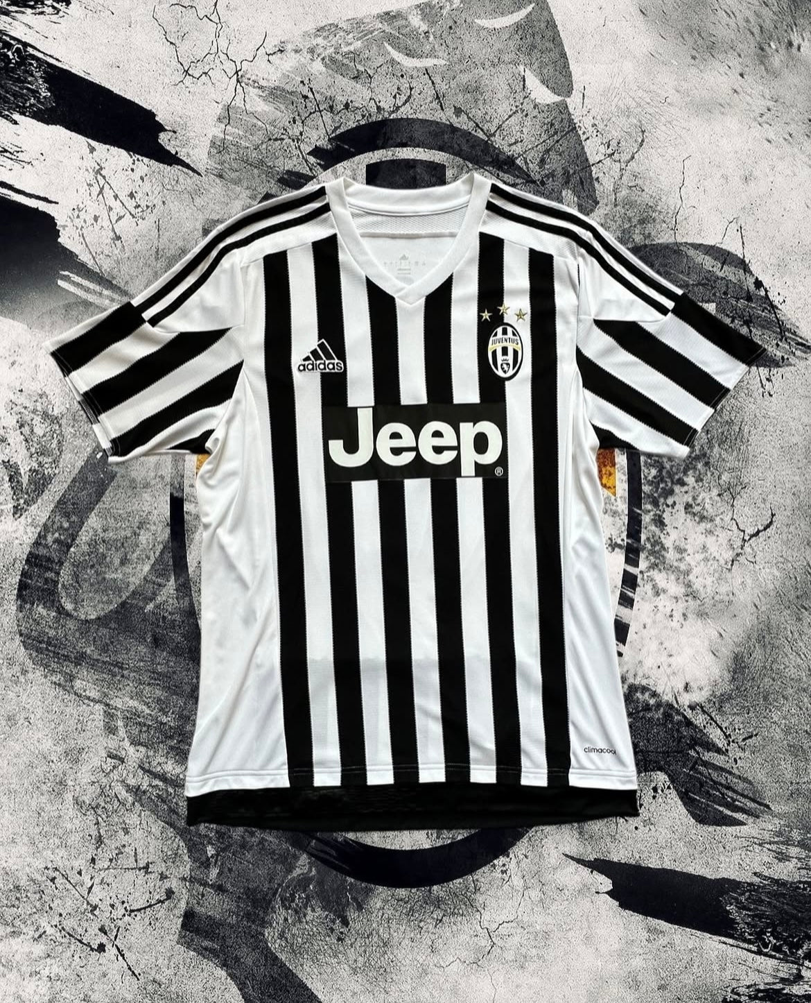 Juventus 2015-16 Home / Pogba #10