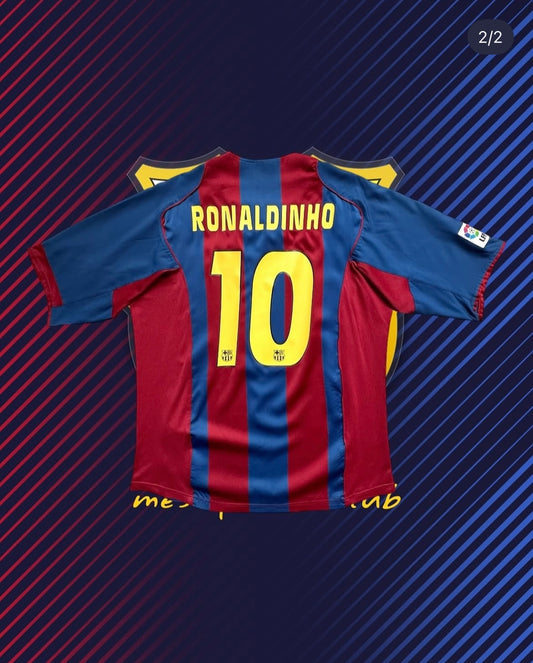 FCB 2004-05 Home / Ronaldinho #10